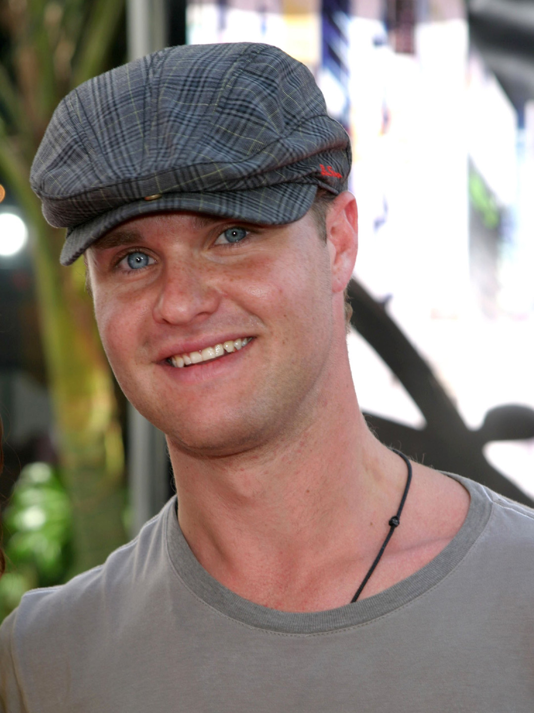 How tall is Zachery Ty Bryan?